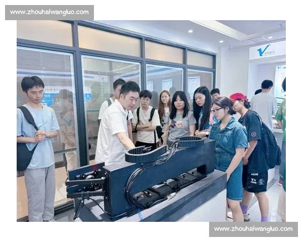 边中结合模式下的教育创新与发展路径探索：实践与理论的双重视角